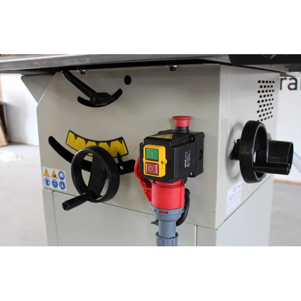 Циркулярна пила Cormak TS250/400V