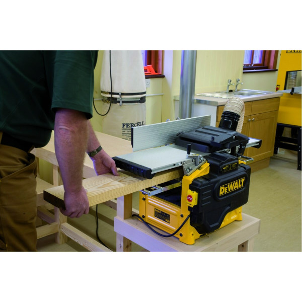Верстат стругальний DeWALT D27300