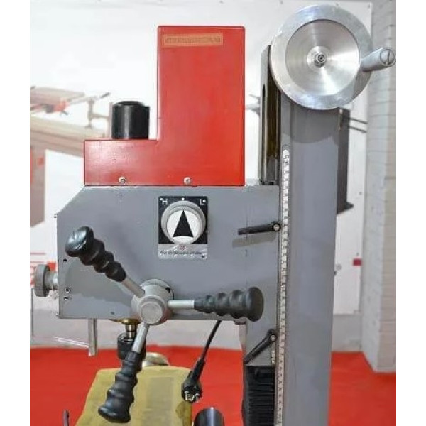 Фрезерний верстат Holzmann BF 20V