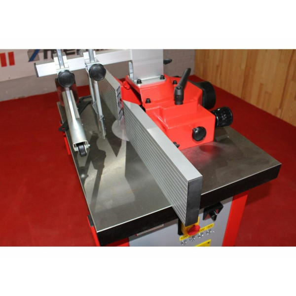 Фрезерний верстат Holzmann FS200 220V