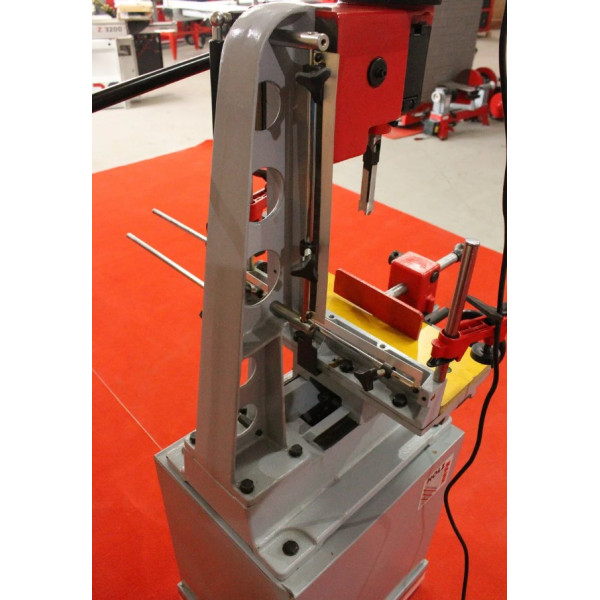 Довбальний верстат Holzmann STM 26