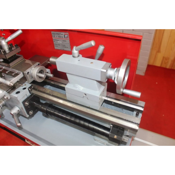 Токарно-гвинторізний верстат Holzmann ED 400FD